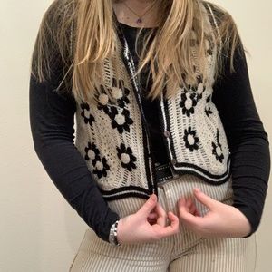 Floral Knitted Sweater Vest